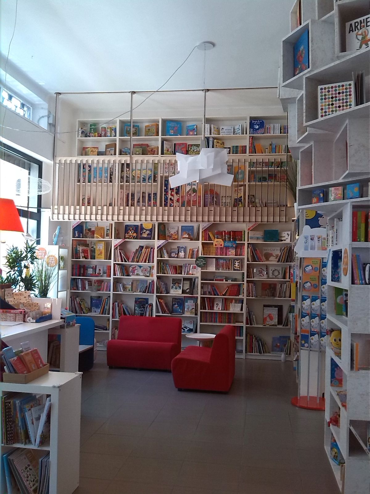 Aribac Libreria - Librerie Indipendenti Milano