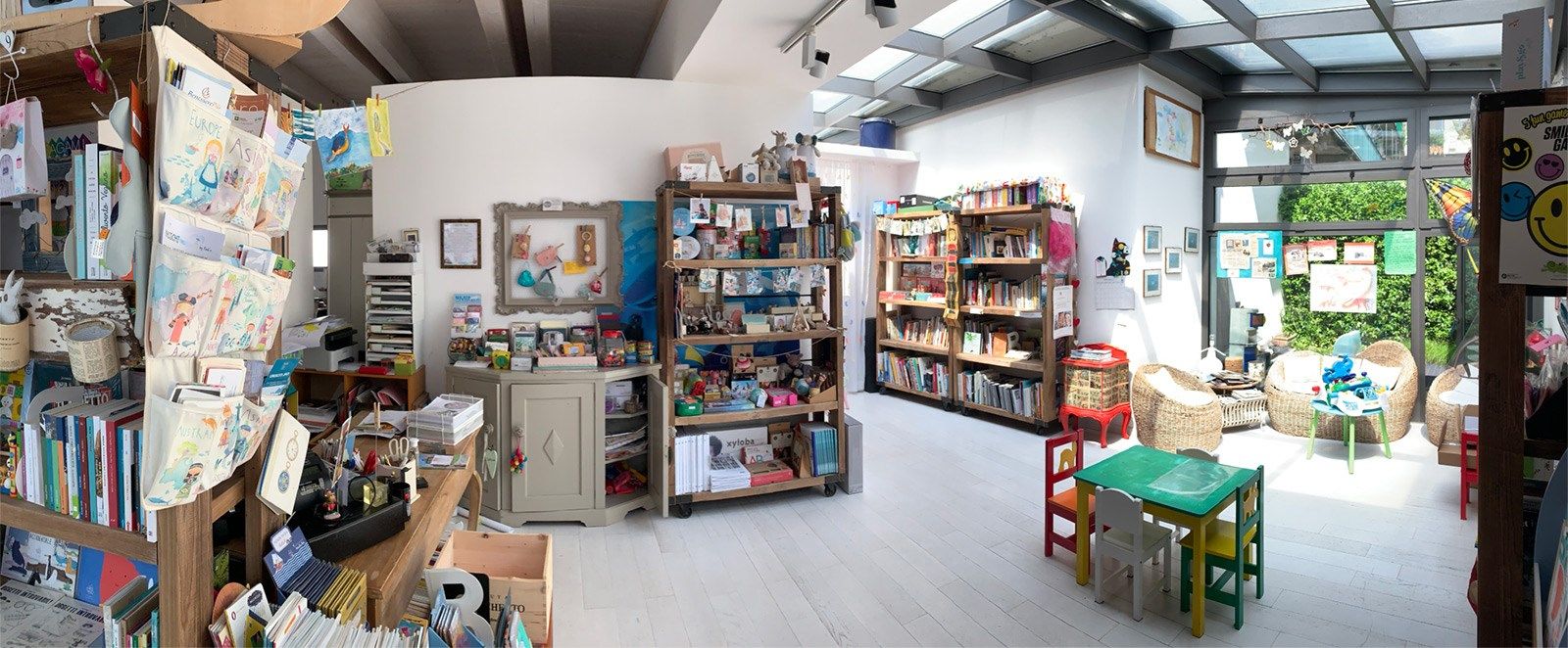 Libreria Tutti giù per terra - Librerie Indipendenti Milano